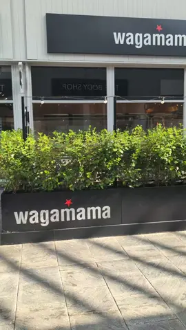 Solo date at Wagamama Bridgend ❤️ @wagamama  #wagamama #solodate #foodreview #bridgend #padthai 
