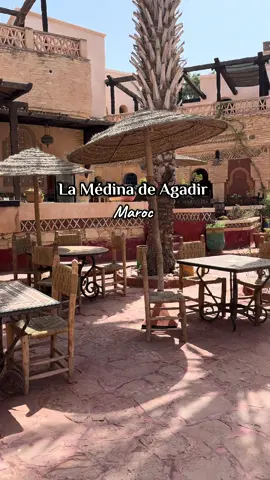📍 À faire si tu viens à Agadir 🇲🇦 : visiter la Médina 🏘️. Artisanat 🧵, ruelles pleines de charme, petit parc pour enfants 🎠… et sur place, savourez un jus frais 🍹, un thé à la menthe 🍵 ou même un tajine marocain 🍲. 🎟️ 40 DH adultes | 20 DH enfants dès 3 ans. #agadir #medinaagadir #fyp #pourtoi #maroc #travel #medina 