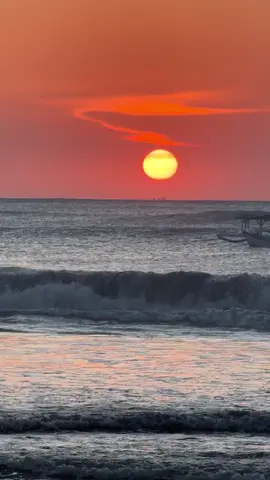 Bali sunset #jimbaranbali #bali #sunsetlover #sunset #sunsets #sun #beach #romantic #tiktok 