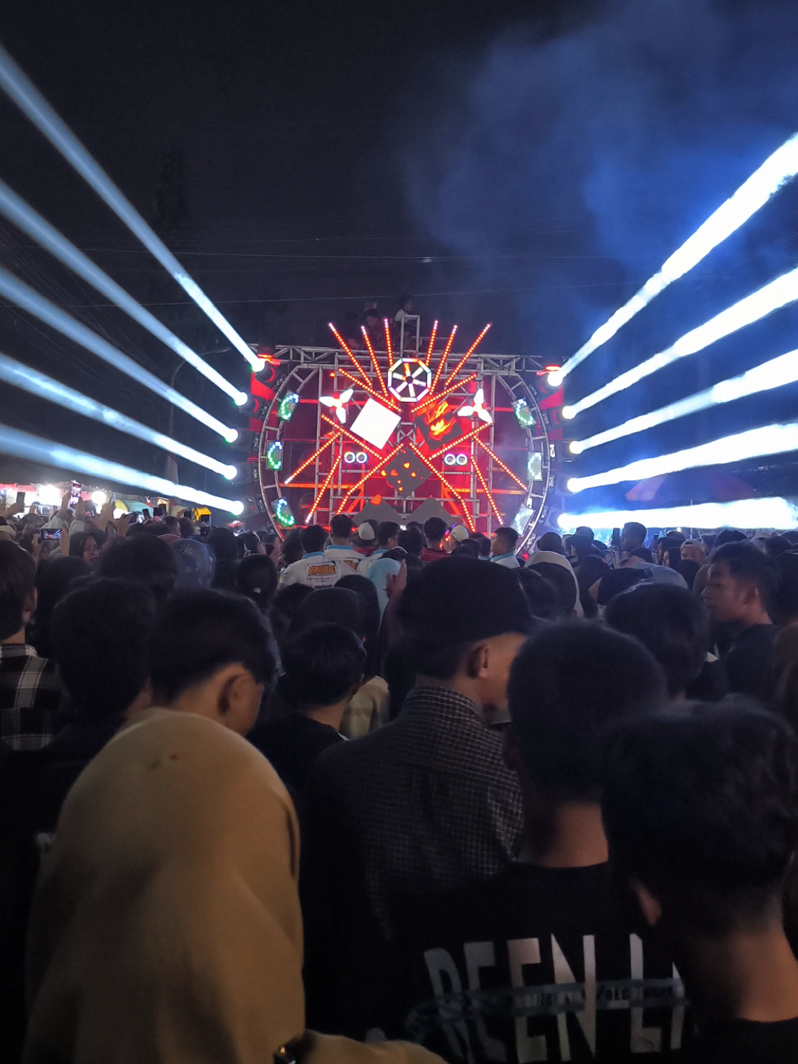 nyohh iki lo tampanono sub e 💥 @kopilangitGakudahudah @STAR_LIGHTING💫  #karnavalgununggangsir #pasuruan #pasuruan24jam #viralfyp #fyp 