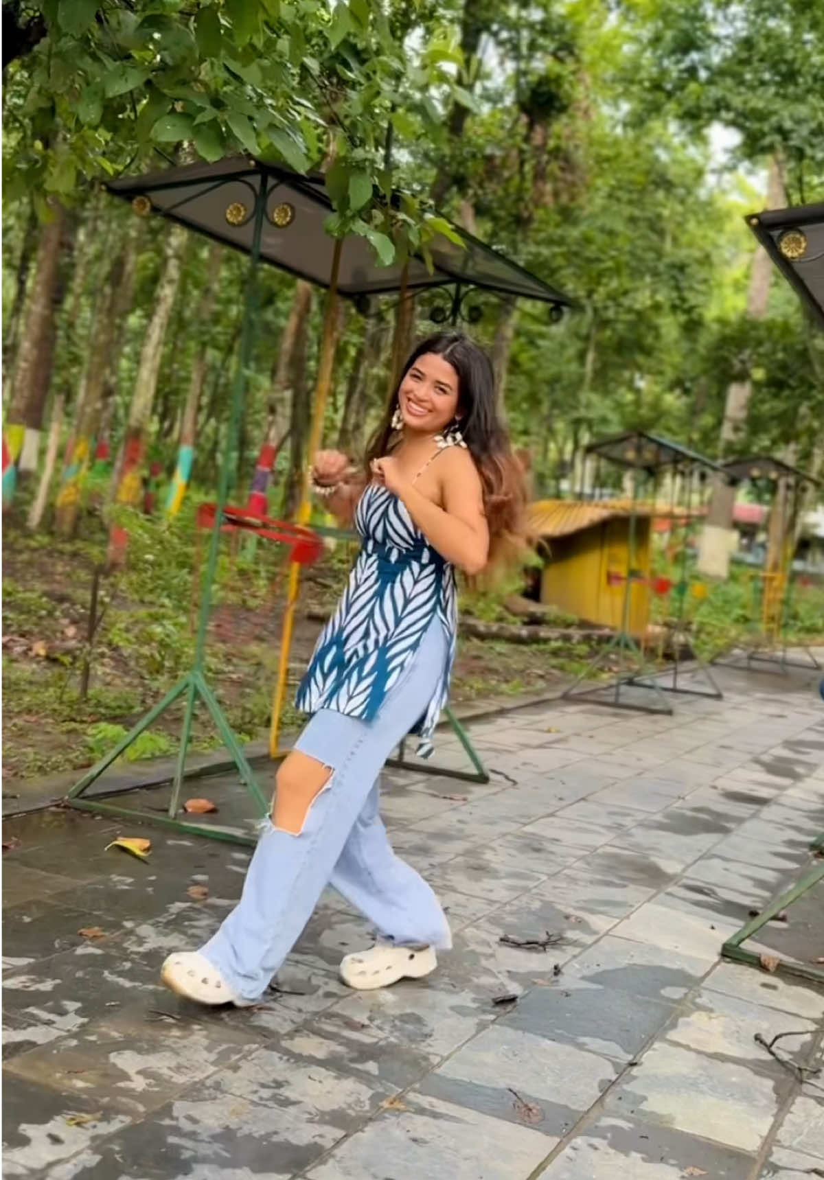 Aavan Jaavan 💙 #foryou #foryoupage #trending #dance #avanjavan #kiaraadvani #hrithikroshan #war2 #bollywoodsong #prinsikashrestha #magicofscissorboutiquecollection 