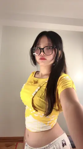 🙈#moki🧸 #2004 #fpyシ #ပြားရီးတို့အဖွဲ့ကပါ👋🏻 #trending 