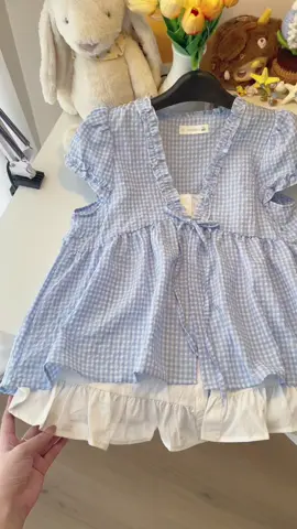 Áo kiểu babydoll hai lớp kẻ caro chuẩn vibe dịu dàng dễ thương nha. Lên form bồng xoè tự nhiên nhìn thơ mà cưng lắm ấy. Phối đồ đi học đi chơi hằng ngày cũng dịu nữa @Havana  #trending #xuhuong #canmottachtra #aoxinh #aokieu #aokieuhottrend #aobabydoll #havana #softgirl #OOTD 