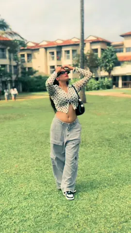 ආලය හොයාන අපි කෑ කාලය ! 🦦🤌🏻#januz🌹 #srilankan_tik_tok🇱🇰 #onemillionaudition #trending 