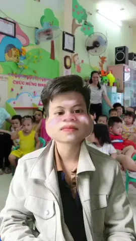 chiều mẹ đến đón về, mà sao cứ đéo về thế,cô mệt với em nha #xuhuongtiktok #2025 #lamkhuyettat2 