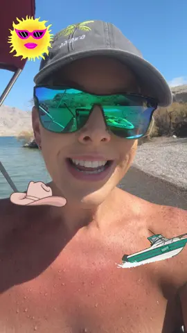 AZ summer livin’! 😎🏖️🛥️#MomsofTikTok #boatlife #livingmybestlife #lovethelifeyoulive 