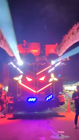 HSB AUDIO ft S2 lighting the real santri  @liar_gank  @S2Estwo Lighting  @EDI HSB  @Hsb Audio Banyuwangi  @HSB AUDIO OFFICIAL  #sound #lightingshow #lighting #karnavalsoundsystem #soundsystem #soundsystembanyuwangi #soundhoregjawatimur 