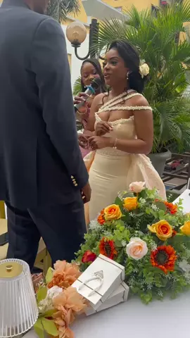 La déclaration de madame 🥺🥺🥺🥹 #viraltiktok #mariage💍 #mariage💍 #viraltiktok #mariageluxe #weedingday💙 #fly #kinoise🇨🇩 #banakinshasa🇨🇩 #flypシ #foryou #Love #bolingo #mariagecivil #nigerialovecouple #weddingtraditional 