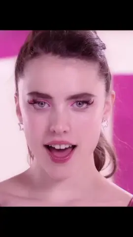 Hi everibody i am SUE  #thesubstance #pumpitup #demmimoore #margaretqualley #margaretqualleyedit 