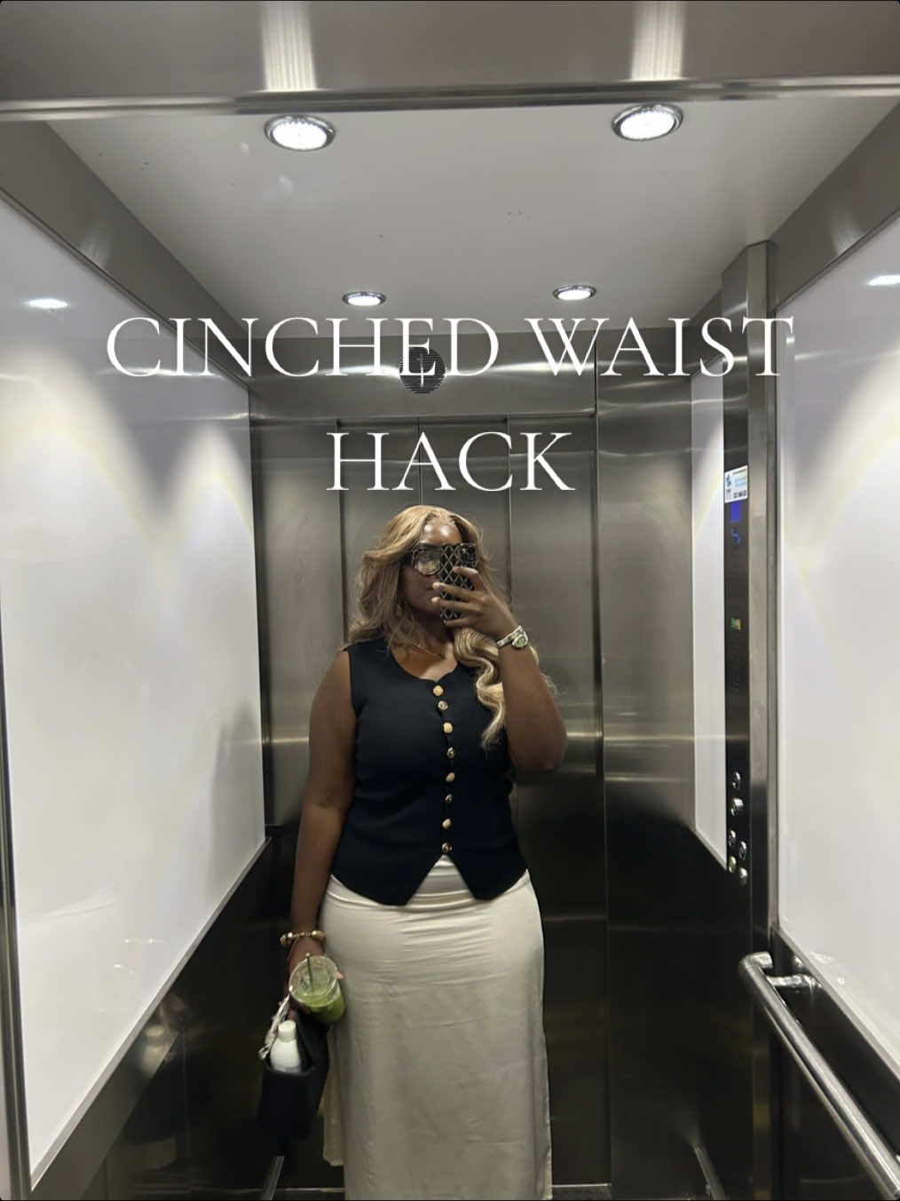 Best hack omg  #stictchgun #taggun #clothhacks #diyhack #cinchedwaisthack 