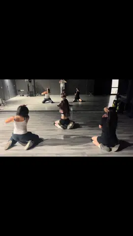 Набор открыт! Запись через директ fam.dance dc:@aigeraax_ #dance #latinas #shakira #girllikeme #girls #treanding 