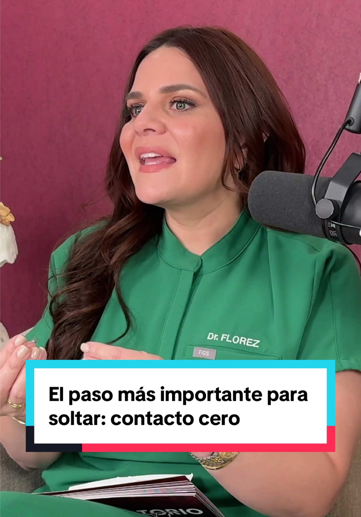 Contacto cero no es para que te extrañe, no es para que te valore, no es venganza disfrazada de silencio. Es una decisión consciente de amor propio: Cuando una relación daña tu salud mental, el contacto cero no es frialdad, es supervivencia emocional. No lo haces por el otro. Lo haces por ti. Te dejo el link en mi perfil del episodio, ¡cuéntame en comentarios qué te parece! #amorpropio #soltar #contactocero #psicologia #amor #relaciones