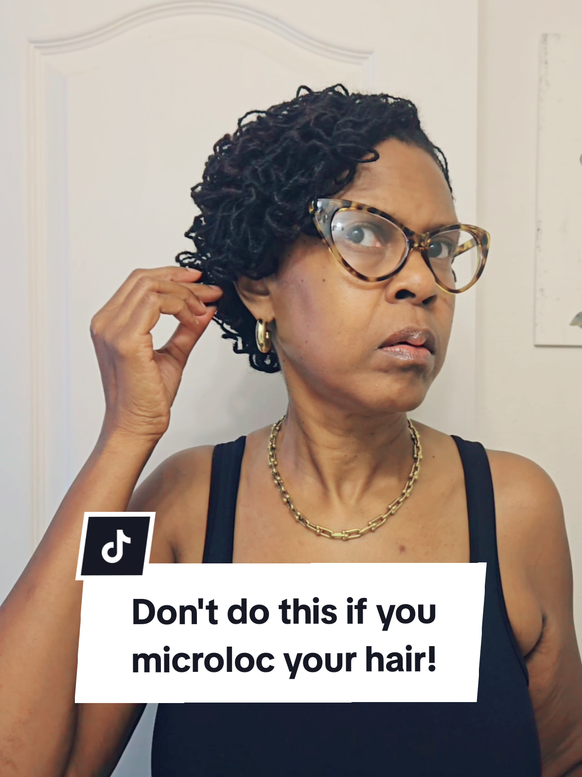 Don't do this if you microloc your hair. Before my hair completely loc'ed, I was a little too eager to use gel on my hair to achieve curls. The use of the gel before it loc'ed caused knots, and I had to cut them out. I look forward to the day when it grows out, so that I can start putting my hair up again. #microlocs 