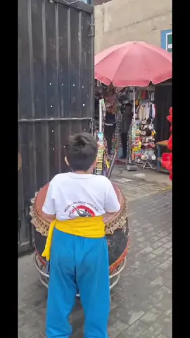 Un poquito de lo que fue la inauguración el día Viernes 08/08 Mercado Mercedarias puesto 55 - Barrios Altos #inauguracion #paratiiiiiiiiiiiiiiiiiiiiiiiiiiiiiii #fyp #viral #marketing #hijos #maquillaje #ropadeportivamujer #perfumes 