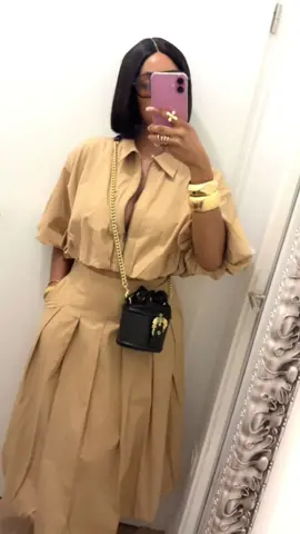 Look du jour #congolaise🇨🇩 #foruyou #tiktok #women #look #style #versacebag #style #outfit #bobwig 