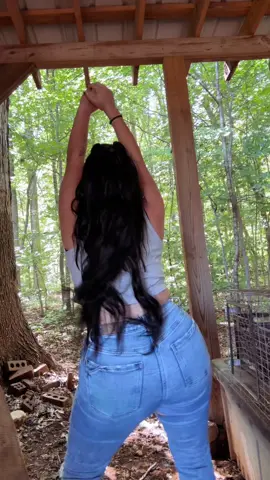 You know what they say about girls with long black hair ✨ #blackhair #fyp #foryoupage #thickthighessaveslive 
