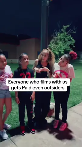 This was them everytime after they did a video🤣 oh and were looking for new PAID actors who want to be in our skits?? #onthisday #funny #thelitfamily #thelitsisters 