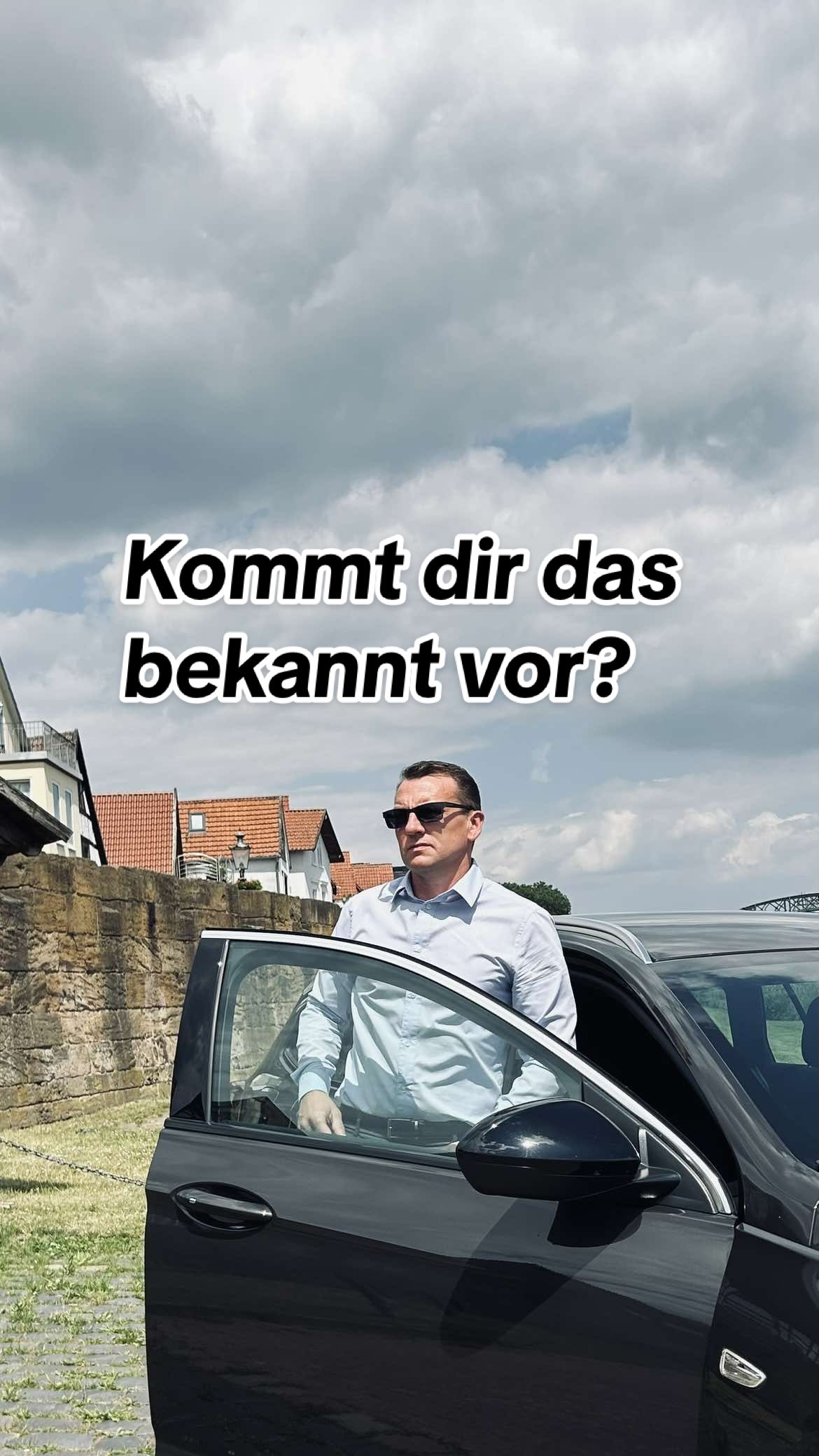 Wenn du jeden Tag mit deinen Kollegen arbeitest und sich das eher wie ein Geschwisterstreit ohne Ende anfühlt.  Sticheleien, unausgesprochene Spannungen, passiv-aggressive Kommentare, statt Teamgeist herrscht Dauerkonflikt. Man hat das Gefühl, mehr Energie in das Miteinander zu stecken als in die eigentliche Arbeit. Und plötzlich merkt man: Ein schlechtes Arbeitsklima wirkt sich nicht nur auf die Leistung aus, sondern auch auf die eigene Gesundheit. Kennst du solche Situationen? Und wie gehst du damit um? #Arbeitsklima #ToxischesTeam #POV #TeamStress #MehrRespektBitte #IdeeMitWert #GemeinsamStark #Lösungsorientiert #MindsetShift #ZukunftGestalten #LeaderMindset #VisionärDenken #VeränderungBeginntBeiDir #NetworkOhneDruck #Wachstum #MenschenBewegen #EchteLösungen #VerantwortungÜbernehmen #GemeinsamErfolgreich #MissionMitSinn