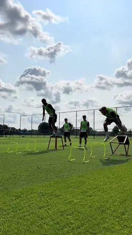 Gravity 1 – Matija 0 #footballtiktok #jupilerproleague #kvcwesterlo #training #funnytiktok 
