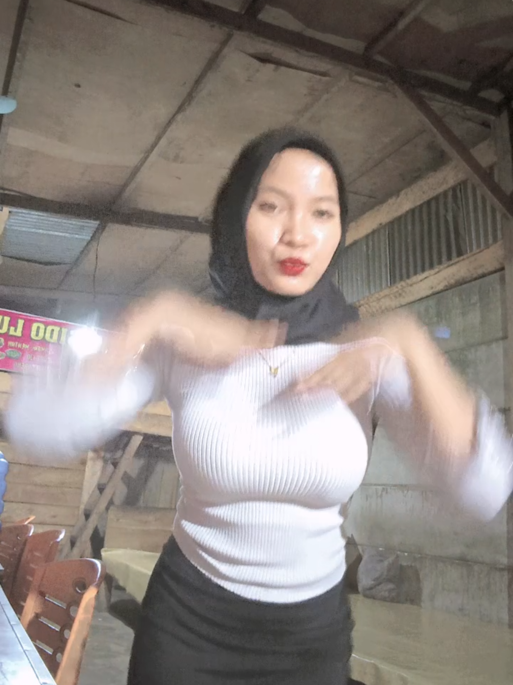 janda ilegal 🤪🤙 #mamamudaa #pesonamamamuda #mamamudatiktok #fyppppppppppppppppppppppp #fyp #xyzbca #lewatberanda #ffff #mbawarung 