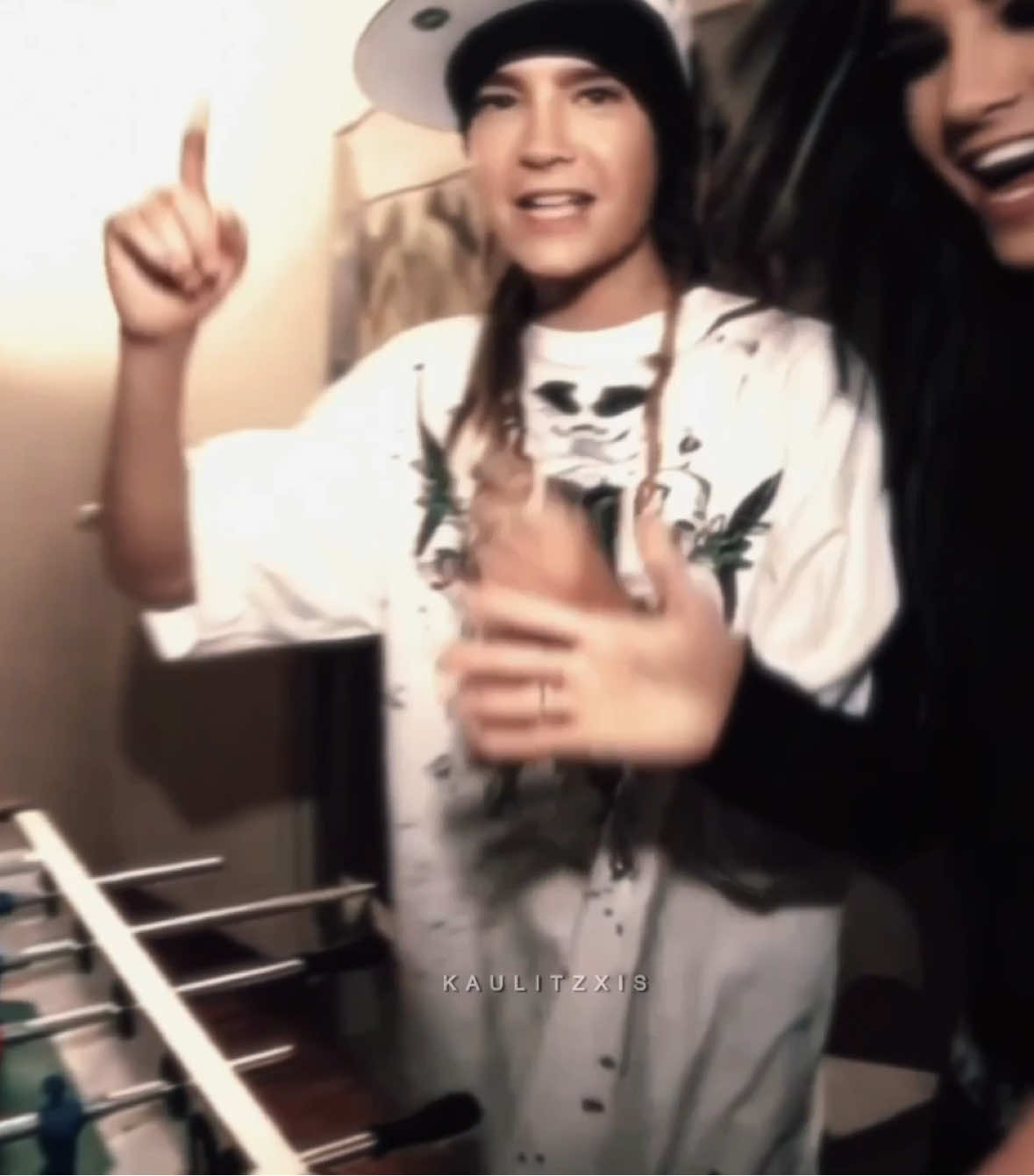 #TOMKAULITZ | since everyone is editing these clips heres my edit:3 #tomkaulitz #tomkaulitzedit #tomkaulitztokiohotel #tokiohotel #foryoupage #fyp #xyzbca #viral #makethisviral #blowthisup 
