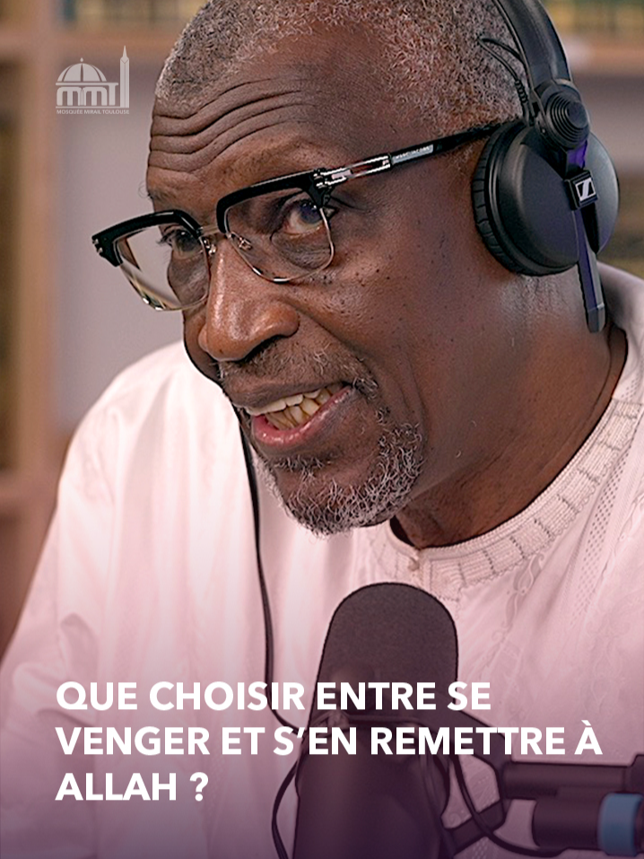 QUE CHOISIR ENTRE SE VENGER ET S'EN REMETTRE À ALLAH ? ⁠Les derniers combats contre le polythéisme Série : Le joyau de la Prophétie #29 📻 En live tous les lundis, mercredis et samedis soirs 📺 Toutes les émissions sont disponibles en replay sur YouTube 🎙️ Toutes les émissions sont disponibles en podcast Pour poser vos questions en direct dans l’émission du lundi : 📥 contact@mosquee-mirail-toulouse.fr (objet : l’islam au quotidien) ☎️ 0978250652 (appel non surtaxé)