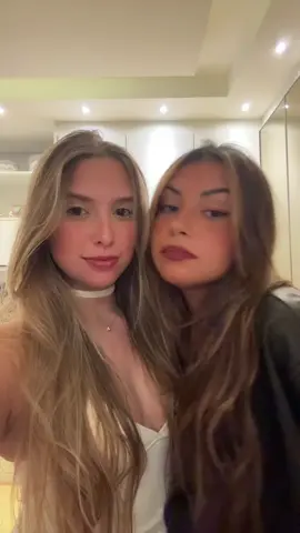 pov primeiro e unico video juntas (q video ruim, sorry guys falhamos em ser blogueiras nessa viagem