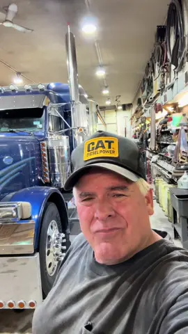 Happy Sunday Funday #truckertok #farmtok #CapCut #owneroperatorlife #379peterbilt #bucketlife #pennsylvania 