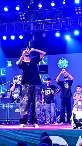 REAL TALKS🤌 #fyppppppppppppppppppppppp  #sukkurconcert #markehaqfestival  #talhaanujm #youngsstunners #sukkur #sukkurfestivel#highlights 