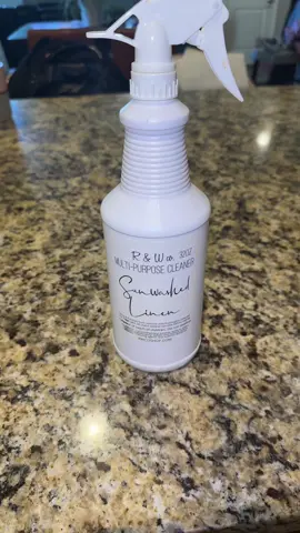 #cleaner #cleaningproducts #multipurposecleaner #randwco #cleaningtiktok #tiktokmademebuyit 