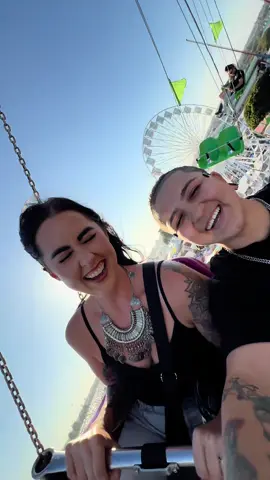 Successful date at the fair yesterday, never won that many prizes in my life 😂 #ocfair #wlw #lgbt #fyp #trending @aliihupp 