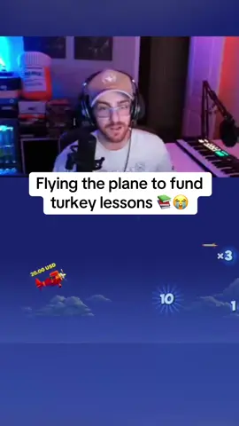 Flying the plane to fund turkey lessons 📚😭 #turkey🇹🇷 #plane #kickstreaming 