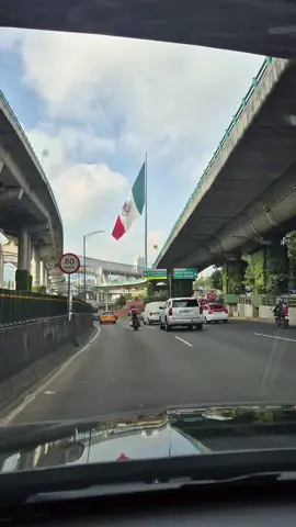 Mi bandera #mexicana la mas #hermosa #vivamexico #bandera #mimexico #cdmx #df 