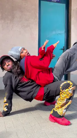 Don't worry we know what you  are thinking Say less ,we dance even more than you think!! .W/ @Lalli  . DC: Me & @DG  . #playboy_holali #fyp #viral 