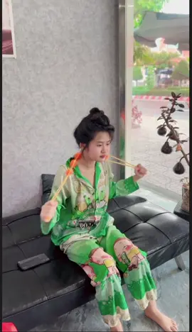 Dây đai con lăn macxa#daydaiconlanmassage #xuhuongtiktok2025 #xuhuongthinhhanh2025 #Trending #fyb_ #videolenxuhuongtiktok2025 #videolenxuhuong #