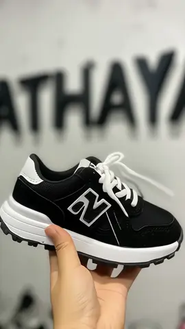 #sepatuwanita #semuaorang #fyp #sepatupria #sepatuanak #sepatumurah #sepatusnekerslokal 
