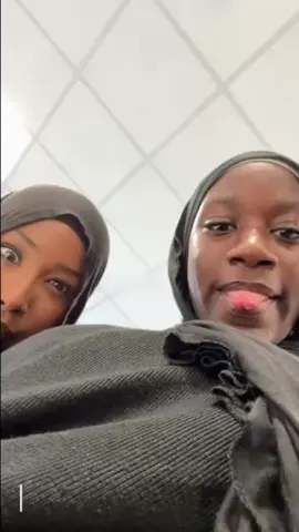 @Nawaar🥀 😛😛😛 #gambiantiktok #somalitiktok #duo #fyp 