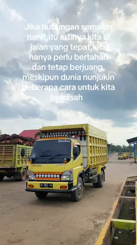 #fyppppppppppppppppppppppp #fyp #pesonatrukkalimantan #drivermudapunyacerita #truckkalimantan #truckkalimantanpunyacerita #storytruk #padahariini 