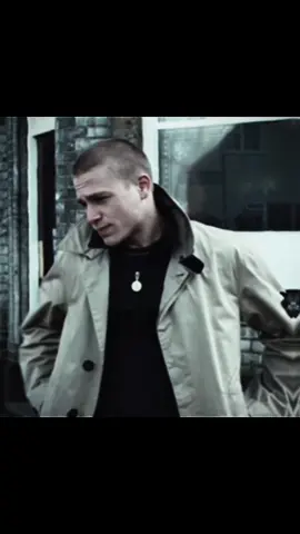 #CHARLIEHUNNAM | it’s not funny I’m SO attracted to him #petedunham #greenstreethooligans #charliehunnamedit #fyp 
