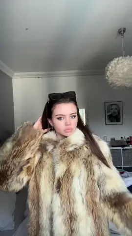 i have sm drafts in this coat expect more #furcoat #fyp #foryou #slavic #trend 