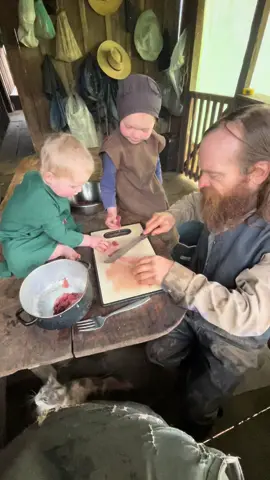 Cutting meat 🥩 from a cow 🐄 that got stuck in mud , #offgrid #homestead #butchering #cuttingmeat