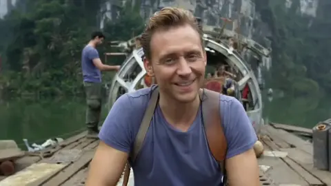 amo los clips con Frigga   🥔  #tomhiddleston       #tomhiddlestonedit     #lokilaufeyson      #loki    #fyp    #identificarse 
