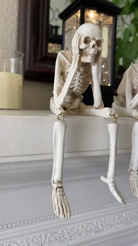 These Halloween skeletons are so fun!  #halloweendecor  #halloweendecorations  #halloween 
