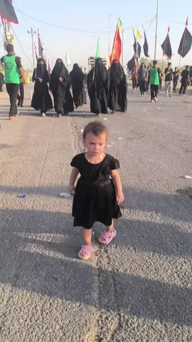 ابنتي الصغيرة في طريق العشق الحسيني  بنين 