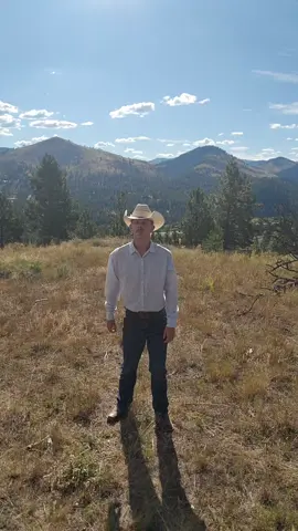 cravin a cowboy? #livingmybestlife #goodlooking #cowboy #the406 #blueeyes 