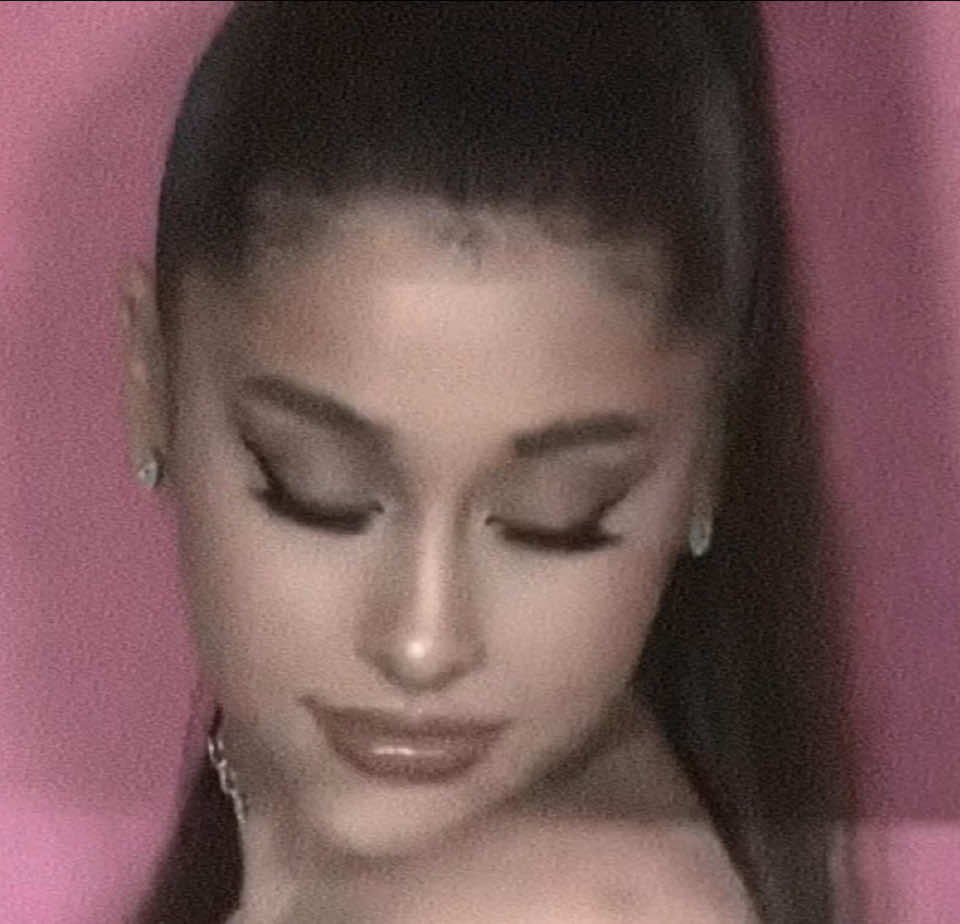 2018-19 era was iconic #glindaaari #fyp #arianagrande #thankunext #viral #baddie 