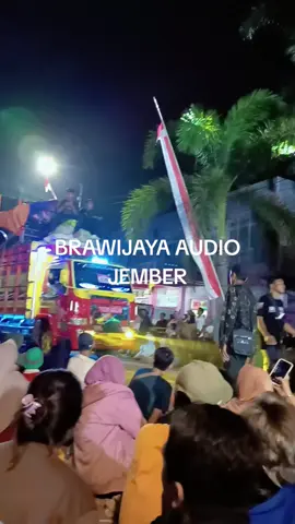 Penutupan karnaval Nogosari ditutup dengan BRAWIJAYA AUDIO JEMBER🥰👍🙏 #karnavalnogosari #brawijayaaudio 