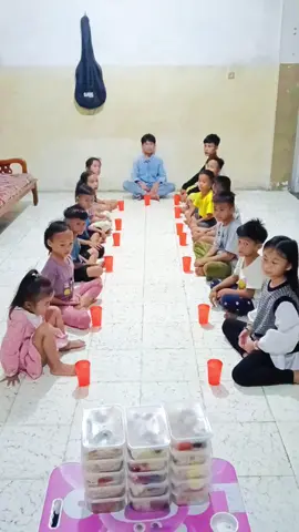 #viralvideo #komen #follow #pantiasuhan #promomakanmerdeka #berbagiituindah 