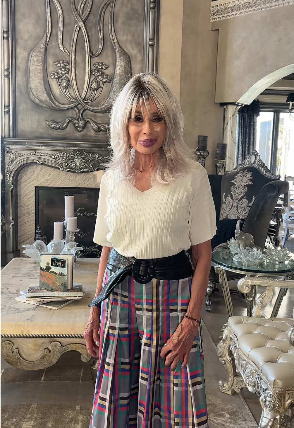 The promised (partial) home tour! #glamma #hometour #saltlakecity #europeanstyle 