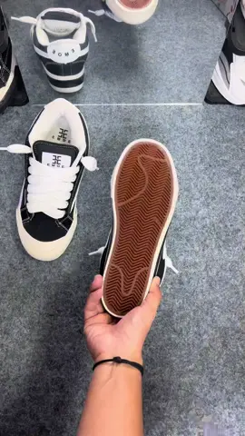 Rekomendasi sepatu gemuk bin gendut dari emoe#rekomendasi #sepatusnakers #sepatugemuk #sepatugendut #lokalbrand #sepatucowo #sepatucewe #sepatukece #sepatu #emoe #fyp 
